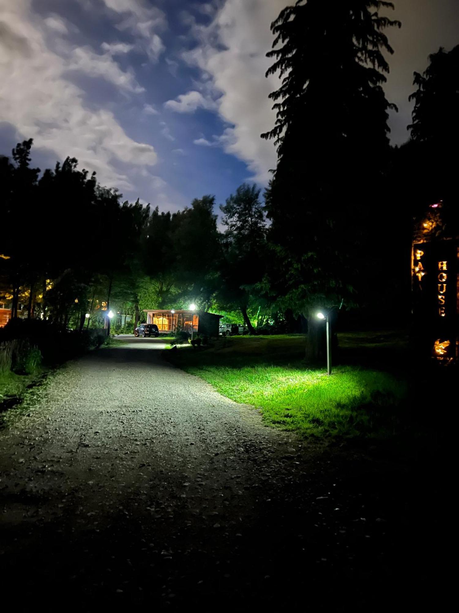 Hotel Patagonia House Coyhaique Exterior photo